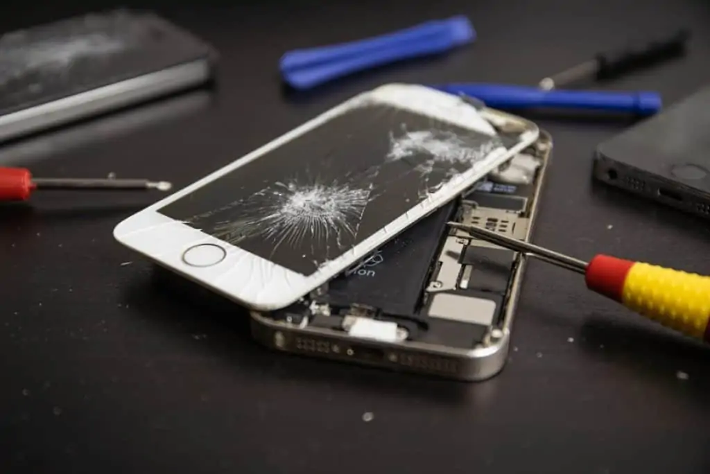 How much does it cost to replace iPhone 13 battery in India? #erip